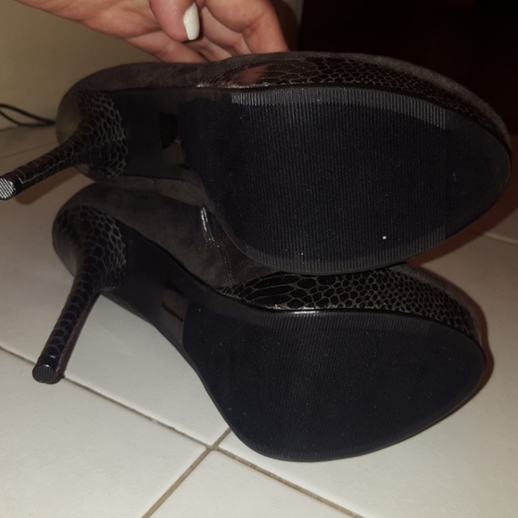 High heeled booties - Picture 5 of 5